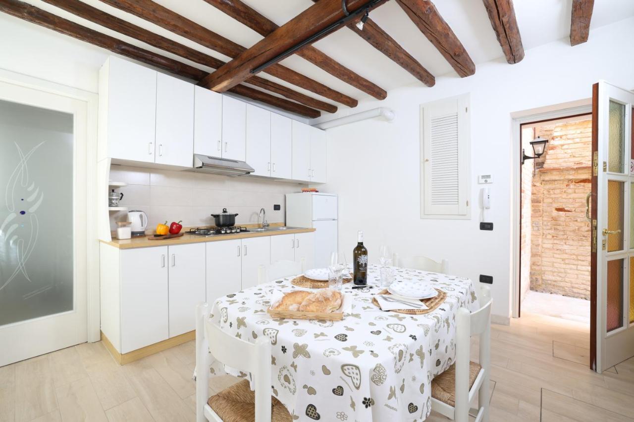 Ca Giardini Apartments In Biennale By Bricola Apartments Venedig Exterior foto